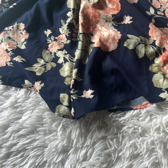 SHEIN women’s Medium size 6 romper - Picture 8 of 8